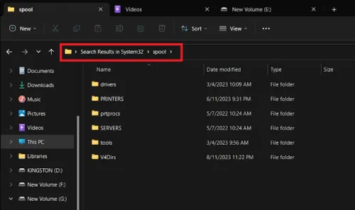 Delete the content of the “PRINTERS” folder